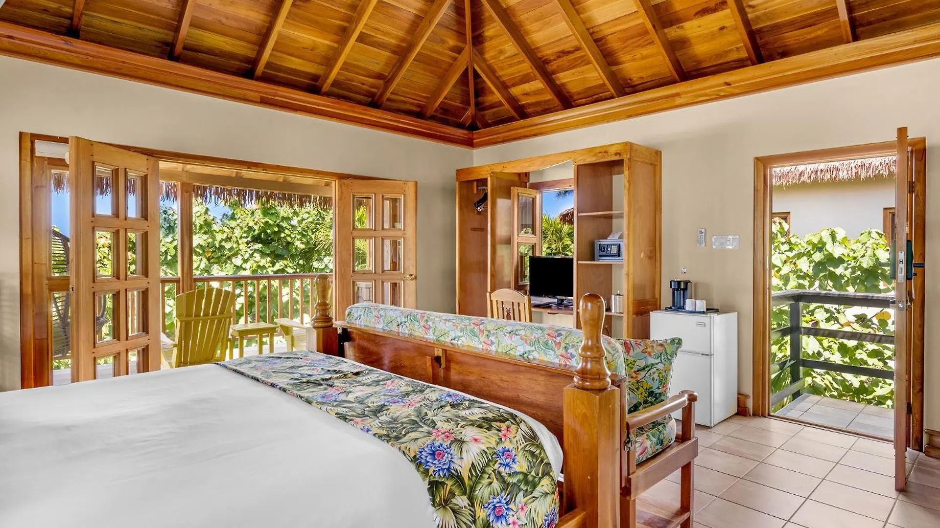 Ocean Cliff Hotel Negril Limited - Adults Only